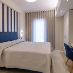 Crystal & Esmeralda Apartment
